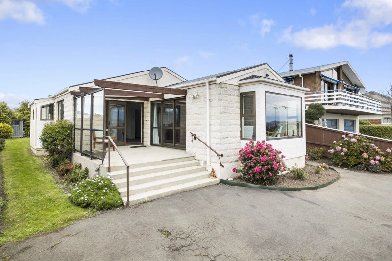 68 Highcliff Road, Andersons Bay, Dunedin - Carousel 1