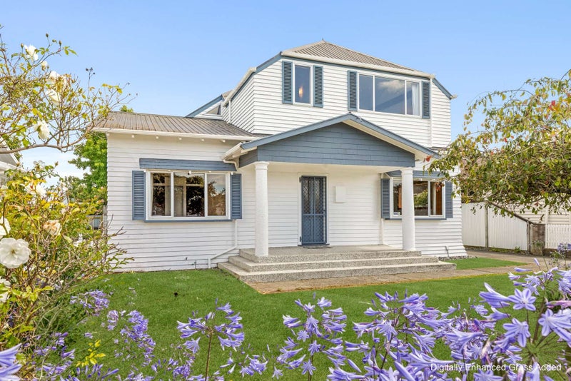 11 Chelwood Street, Takaro, Palmerston North - Carousel 1