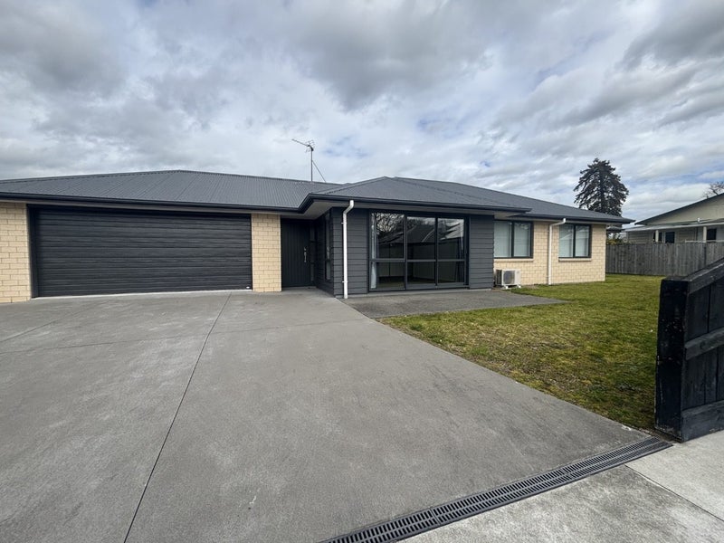 2/19 Goldsmith Street, Leamington, Cambridge - Carousel 1