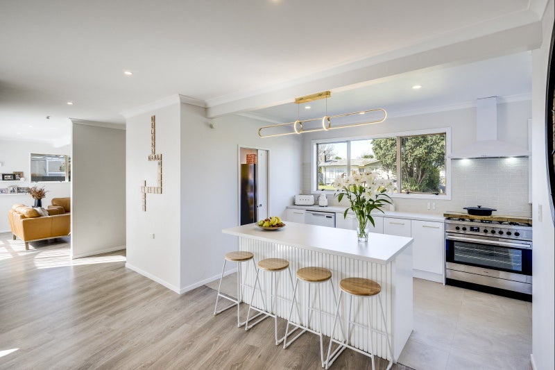 37 Norwich Crescent, Tamatea, Napier - Carousel 1