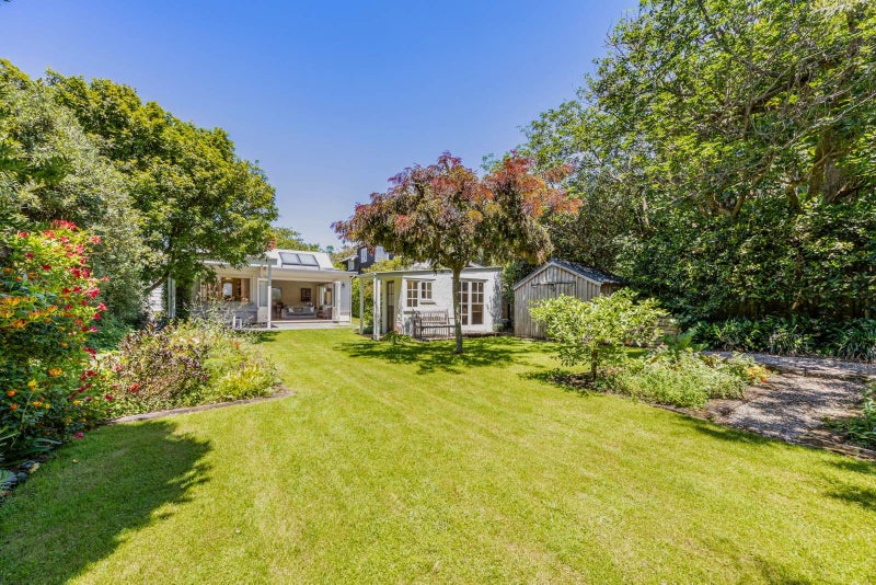 6 Poronui Street, Mount Eden, Auckland - Carousel 2
