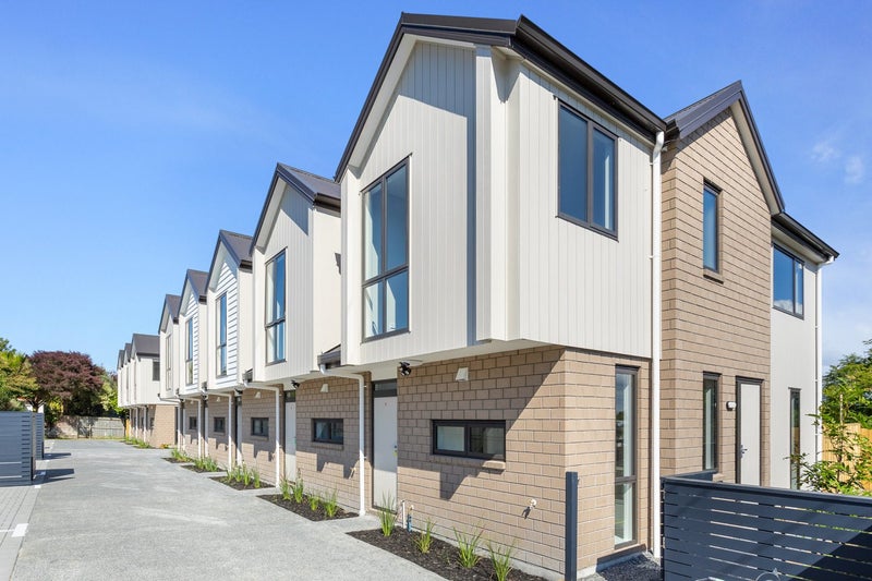 8/12 Glendon Avenue, Avondale, Auckland - Carousel 1