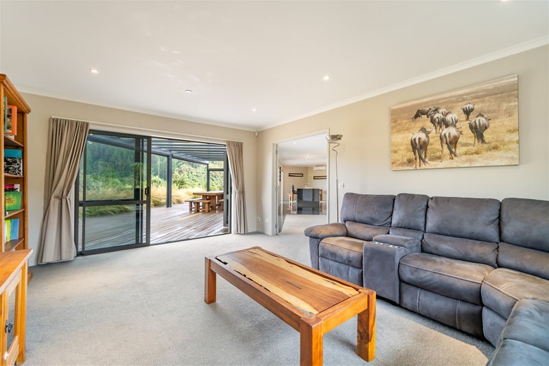 1166F Maymorn Road, Maymorn, Upper Hutt - Carousel 30