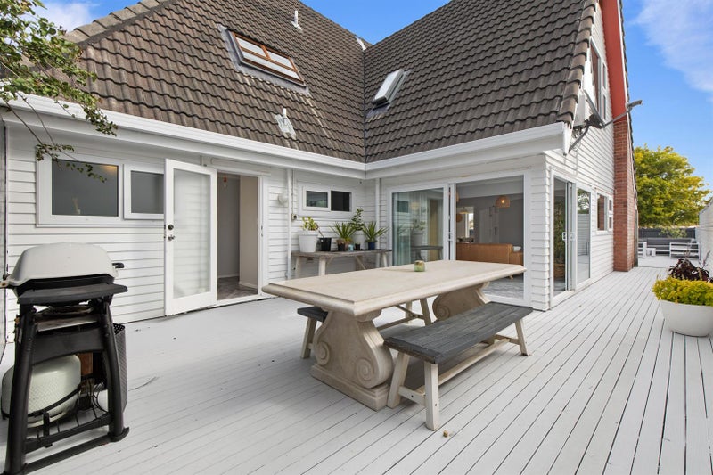 2/3 County Road, Torbay, Auckland - Carousel 2