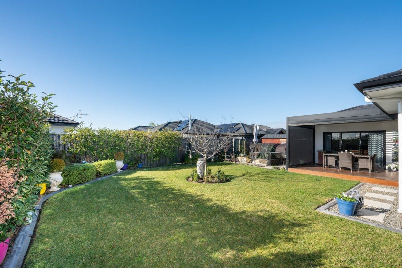 10 Ruahine Road, Poraiti, Napier - Carousel 2