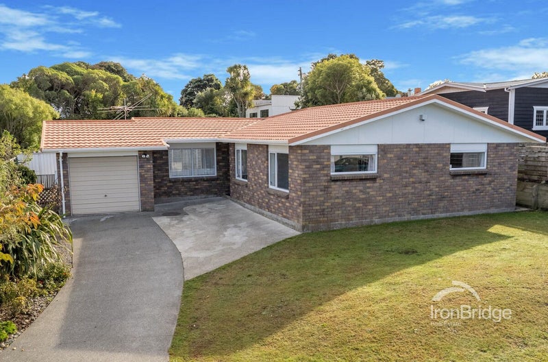 2 Whitehouse Road, Titahi Bay, Porirua - Carousel 1