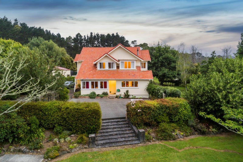 41A Township Road, Waitakere, Auckland - Carousel 24