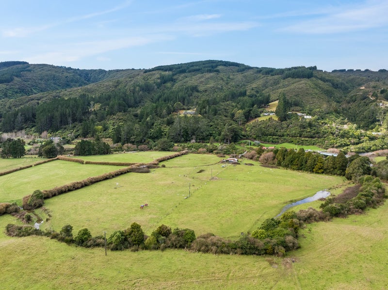 20 Karapoti Road, Craigs Flat, Upper Hutt - Carousel 2
