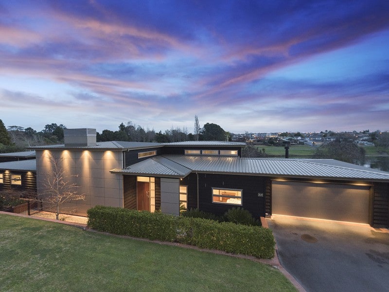 1049 River Road, Queenwood, Hamilton - Carousel 1