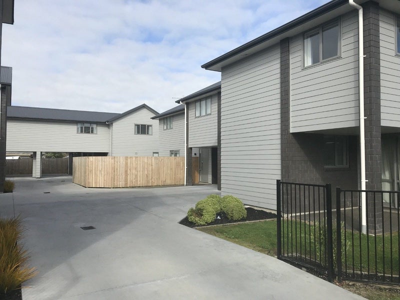 2/28 Beatty Street, Melville, Hamilton - Carousel 2