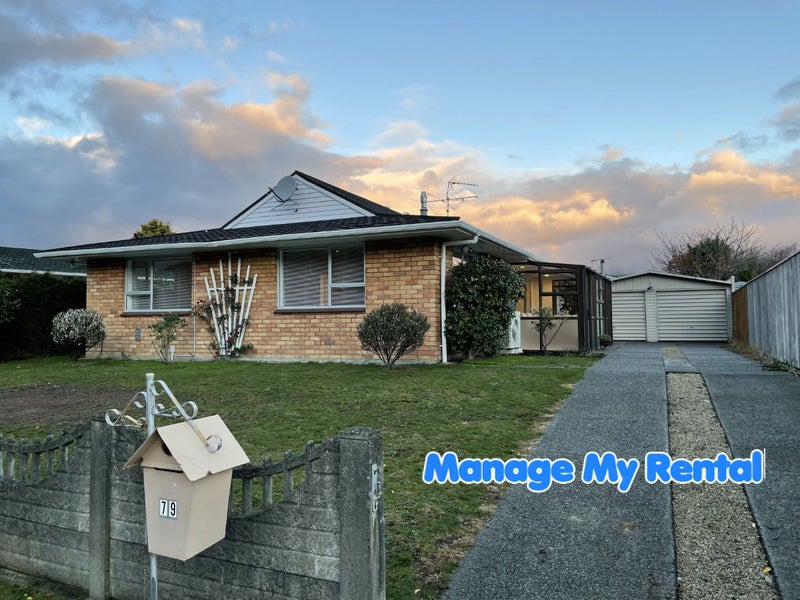 79 Pasadena Crescent, Totara Park, Upper Hutt - Carousel 1