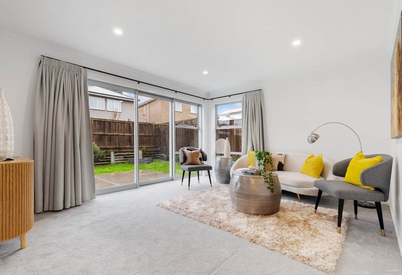 13 Frank Newton Road, Swanson, Auckland - Carousel 2