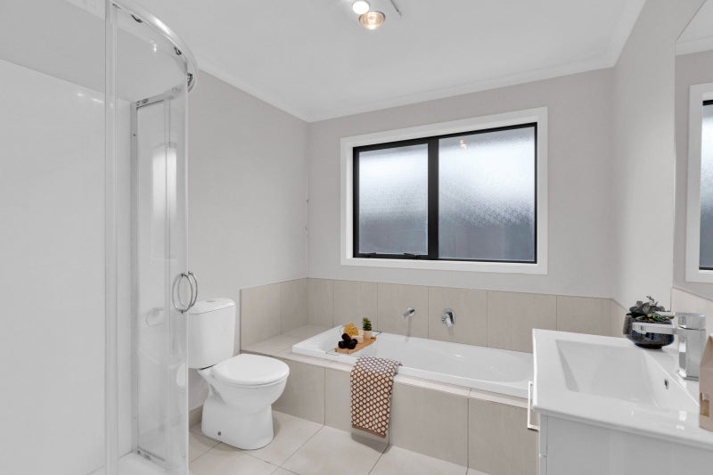 15 Faber Place, Rototuna North, Hamilton - Carousel 12