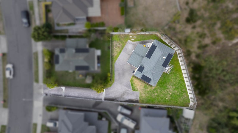 70 Erlestoke Crescent, Churton Park, Wellington - Carousel 16