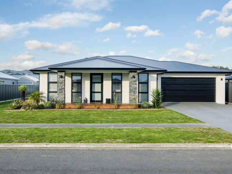 7 Fortis Place, Lytton West, Gisborne - Carousel 1