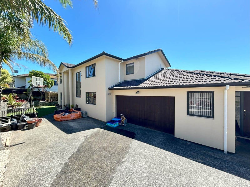 13 Mackwell Road, Fairview Heights, Auckland - Carousel 1