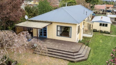 7 Queen Street, North Dunedin, Dunedin - Carousel 1