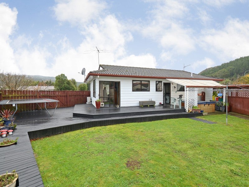 6 Topaz Street, Birchville, Upper Hutt - Carousel 1