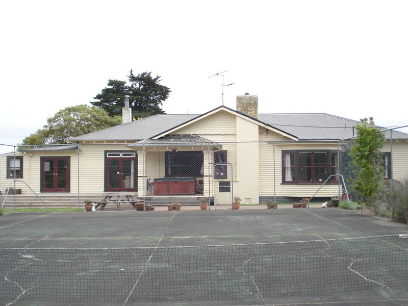 2 Arapata Road, Waituna West, Feilding - Carousel 1