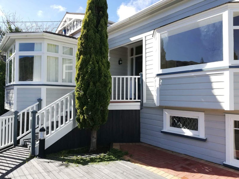 4A Khandallah Road, Ngaio, Wellington - Carousel 24