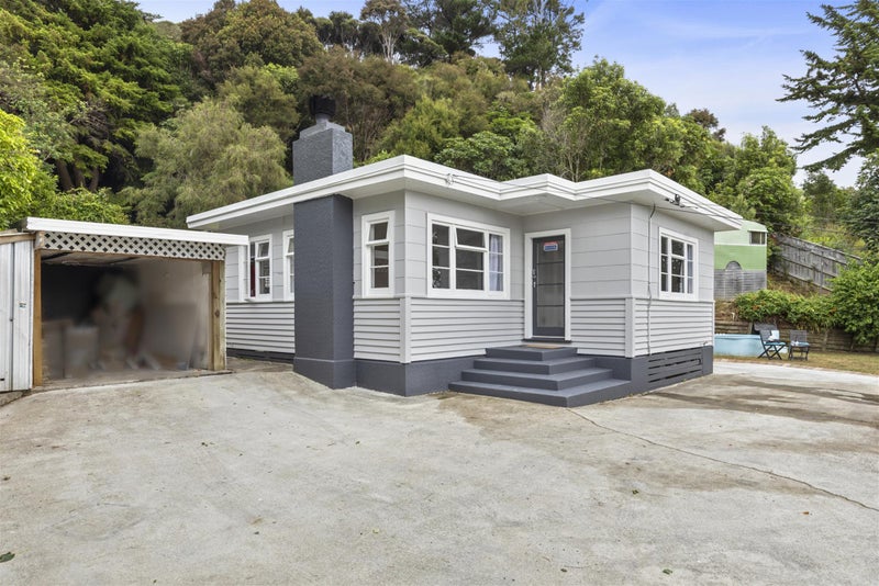 11 Reuben Grove, Naenae, Lower Hutt - Carousel 1