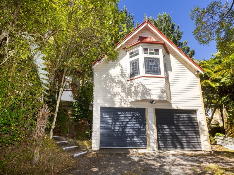 62 Wyndham Road, Pinehaven, Upper Hutt - Carousel 2