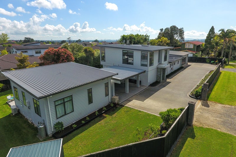 110 Simpson Road, Henderson Valley, Auckland - Carousel 2