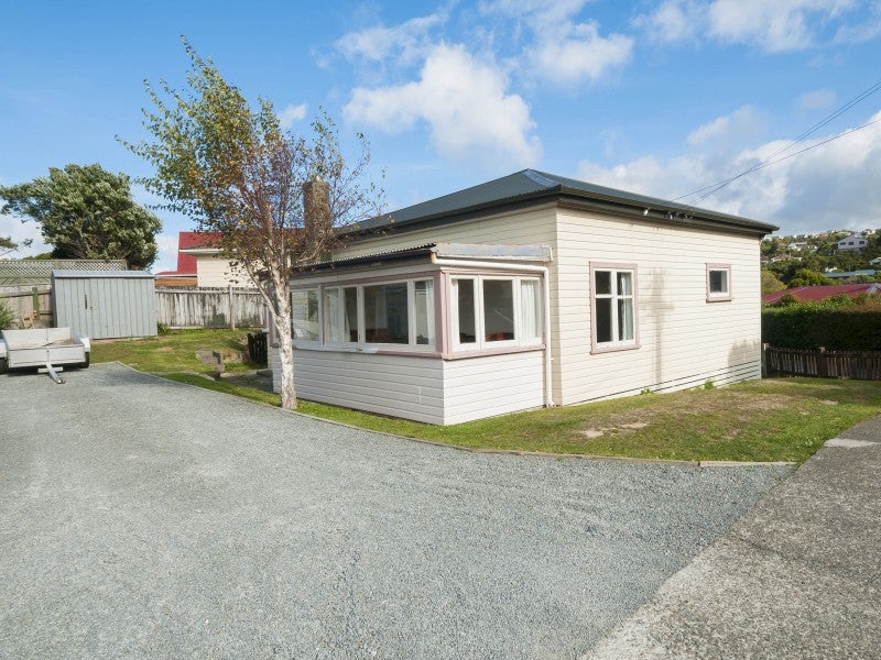 1/87 Normandale Road, Normandale, Lower Hutt - Carousel 1