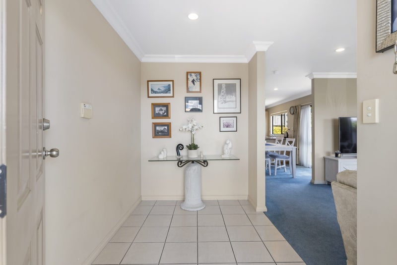 27 Arlose Place, Westgate, Auckland - Carousel 2