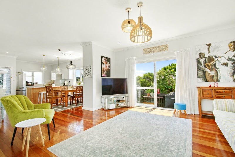 3 Mako View, Titahi Bay, Porirua - Carousel 2