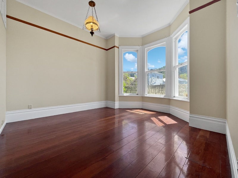 231 Adelaide Road, Newtown, Wellington - Carousel 2