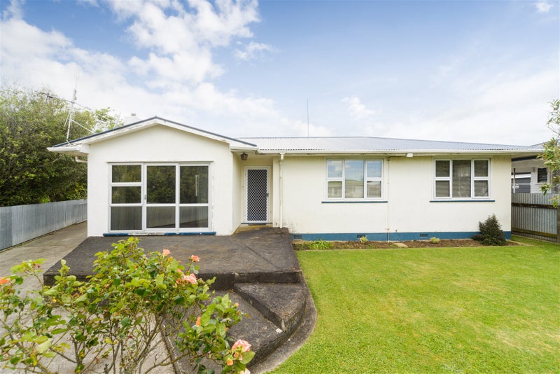 8 Moray Place, Highbury, Palmerston North - Carousel 21