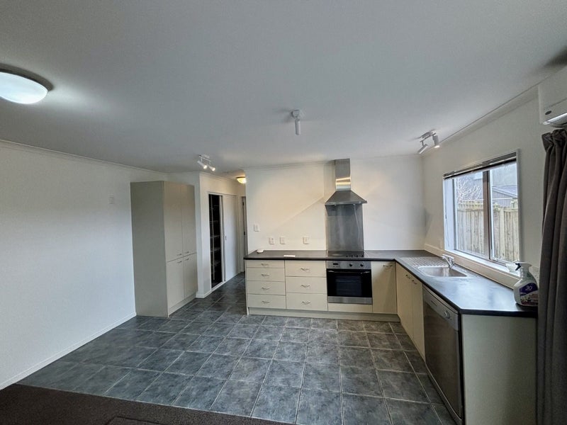16 Tuki Street, Titahi Bay, Porirua - Carousel 2