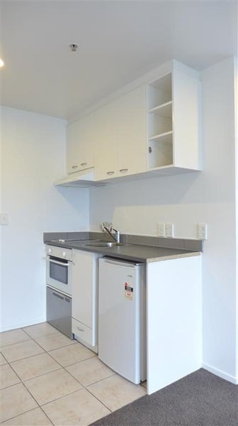3M/10 Crown Lynn Place, New Lynn, Auckland - Carousel 11
