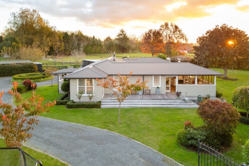 11 Webster Road, Matangi, Hamilton - Carousel 1