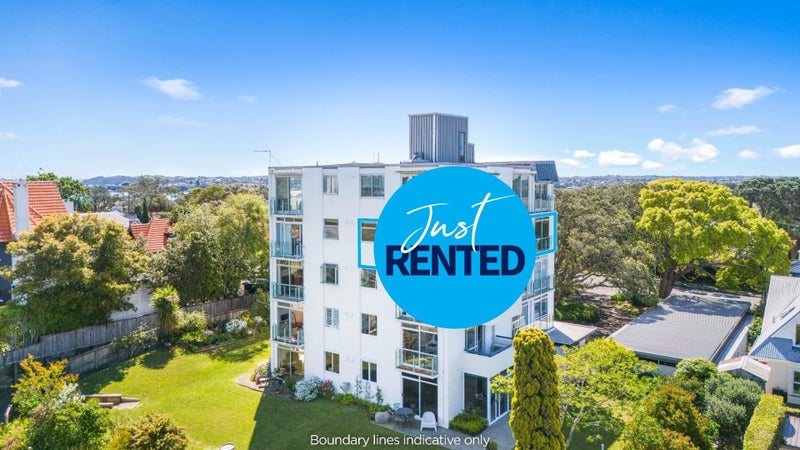 8/25 Stanley Point Road, Stanley Point, Auckland - Carousel 1