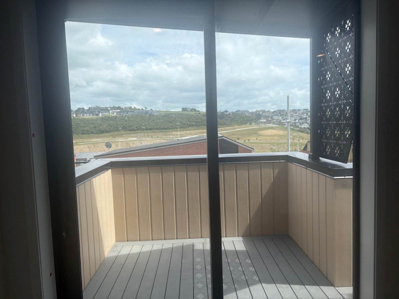 2/28 Pennant Street, Long Bay, Auckland - Carousel 8