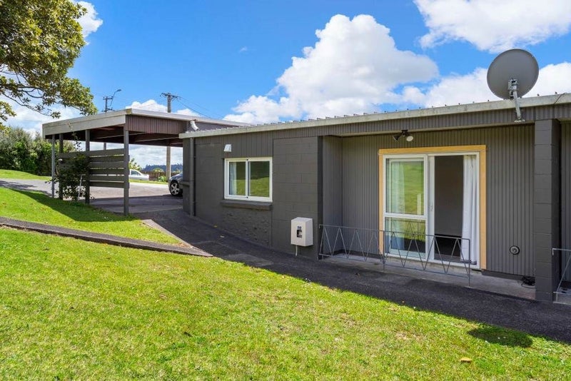 1/143 Birkdale Road, Birkdale, Auckland - Carousel 1