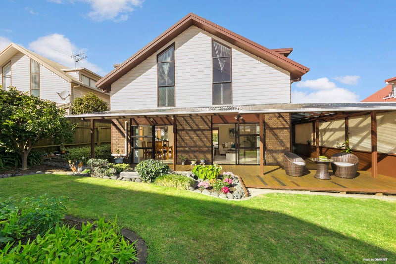 2/11 Staveley Avenue, Hillsborough, Auckland - Carousel 1