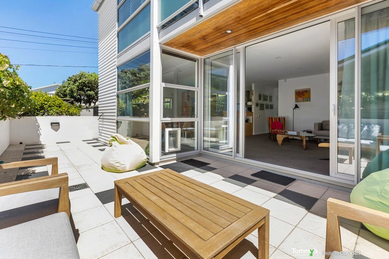 32 Mantell Street, Seatoun, Wellington - Carousel 2