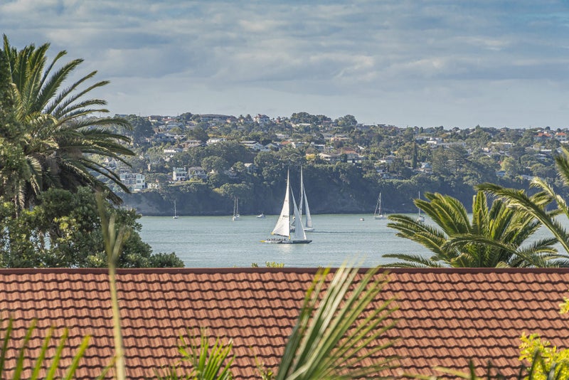 1/21 Hamilton Road, Herne Bay, Auckland - Carousel 2