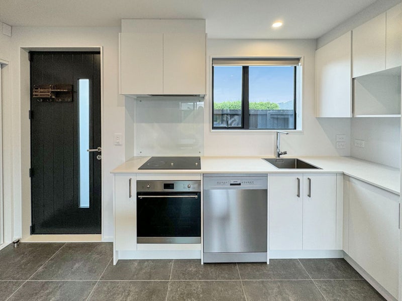 4/9 Milton Street, Somerfield, Christchurch - Carousel 2