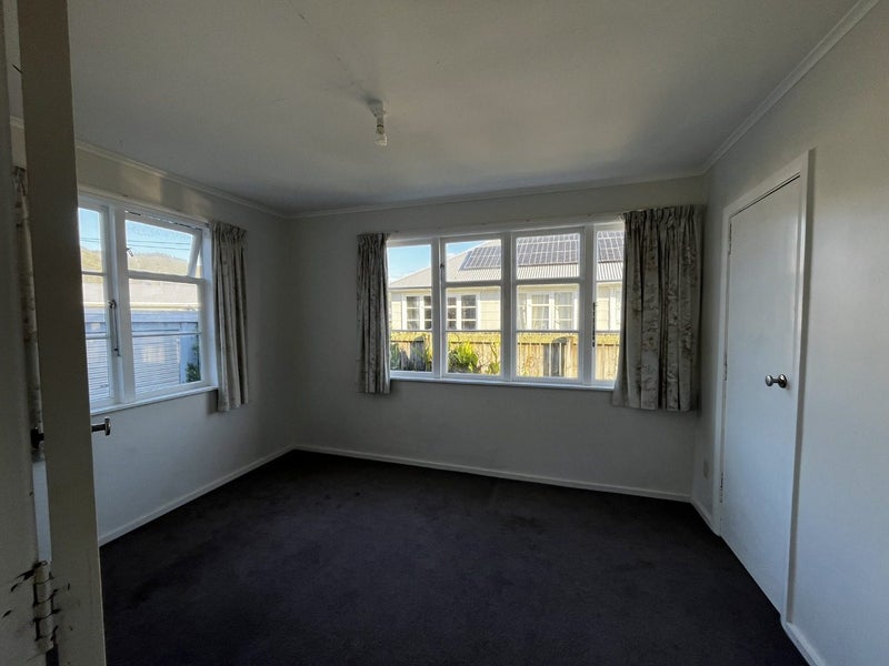 48 Sladden Street, Naenae, Lower Hutt - Carousel 11