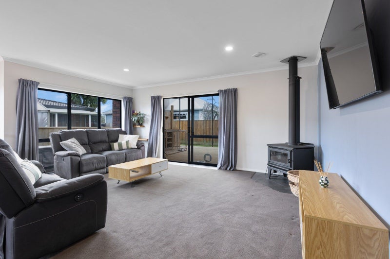 34 Ariel Street, Stratford - Carousel 2