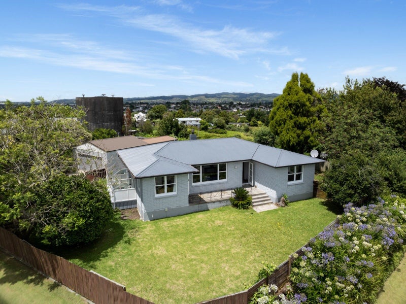 70 The Drive, Brookfield, Tauranga - Carousel 1