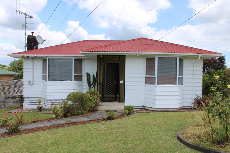 25 Waimarie Street, Nawton, Hamilton - Carousel 1