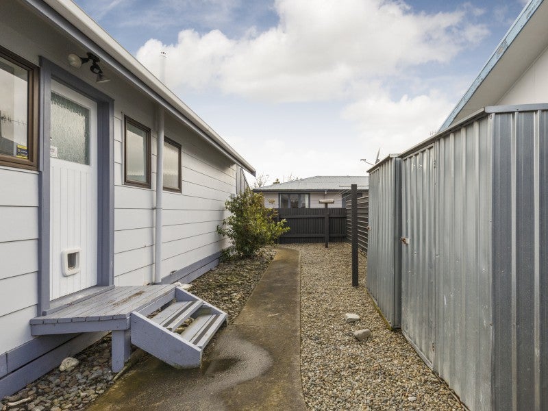 7 Peter Hall Drive, Kelvin Grove, Palmerston North - Carousel 13