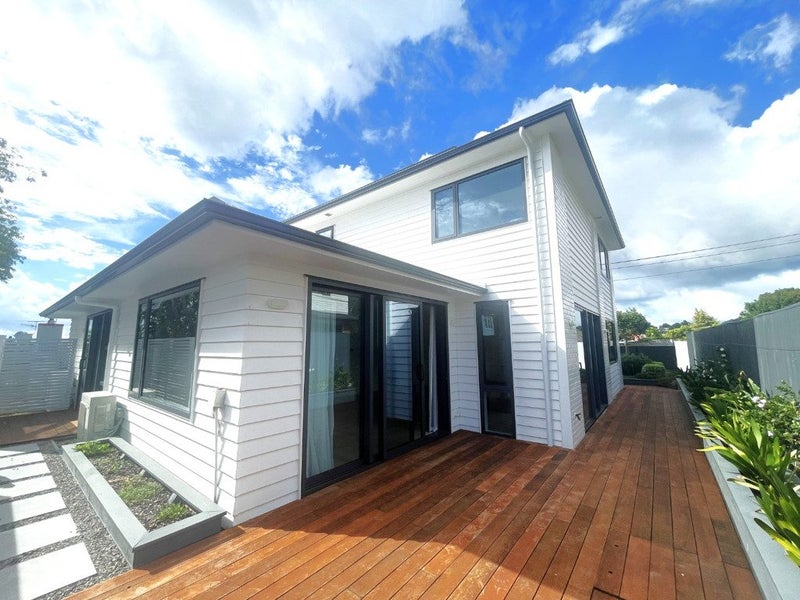 16A William Avenue, Greenlane, Auckland - Carousel 16