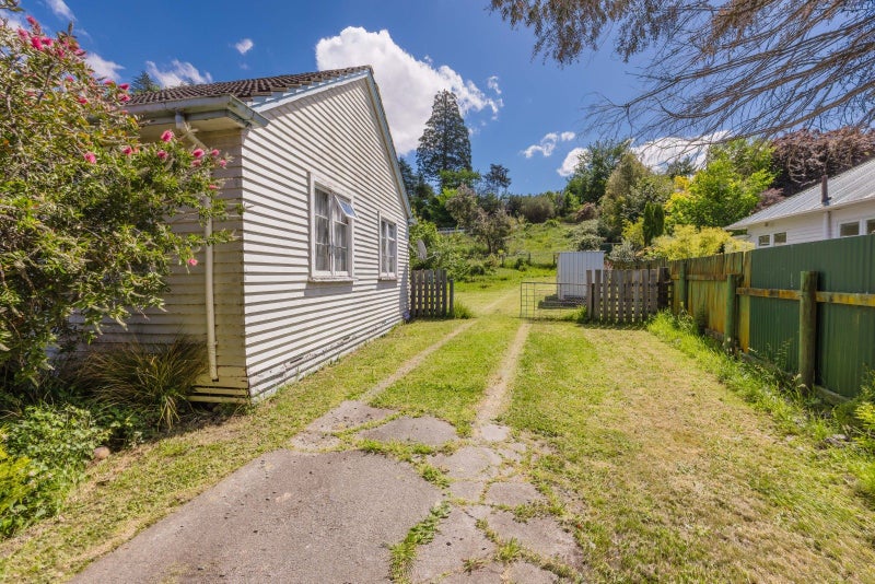 18 Great North Road, Waipawa, Waipawa - Carousel 14