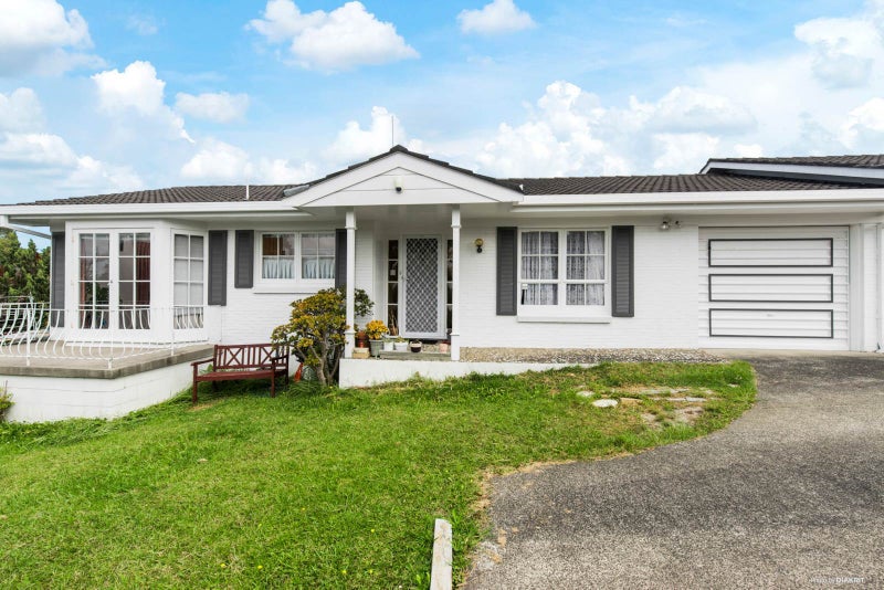 2/10 Richards Avenue, Forrest Hill, Auckland - Carousel 1
